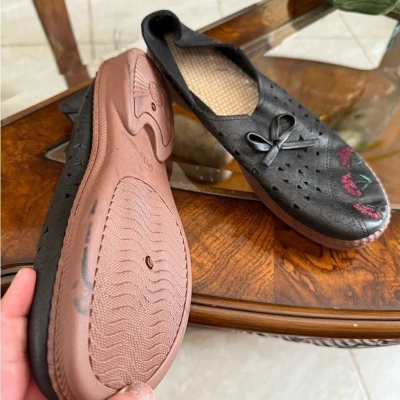 Sports Embroidered Shoes Size 41 - Picture 3 of 6